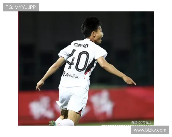 南京篮球队以95分领跑奥运会积分榜展现强劲实力和团队合作精神