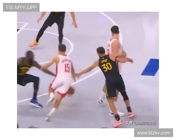 勇士与火箭季后赛激战正酣双方争夺激烈引发球迷热议