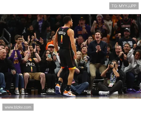 德文布克领衔太阳队冲击季后赛全力以赴展现领袖风范