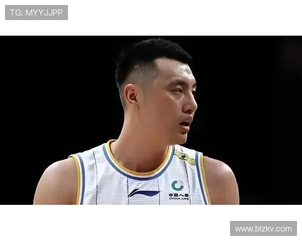 翟晓川:从篮球场上的拼搏者到生活中的多面手,探索他的成长与蜕变之路