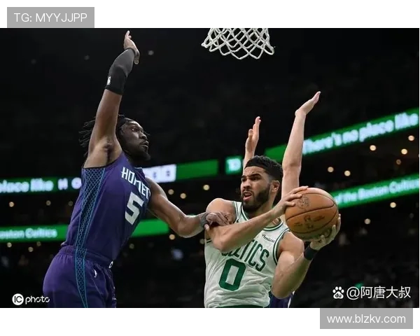 黄蜂与凯尔特人对决分析：战术布局与球员表现全面解读