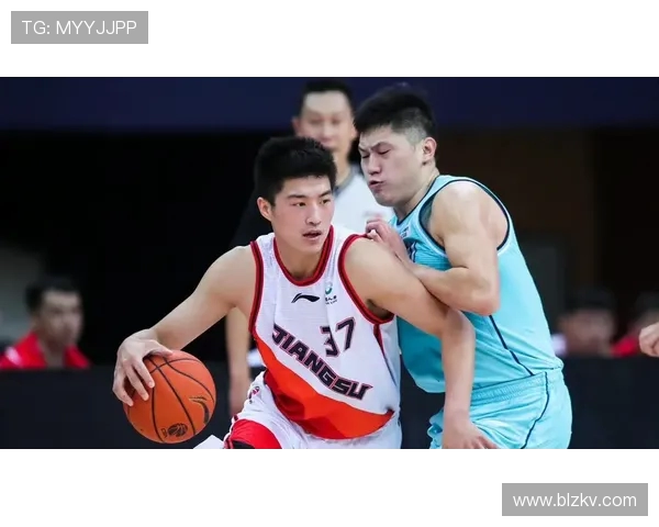 广州足球队以82分稳居杯赛积分榜首位争冠形势一片大好